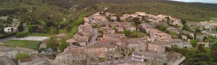 goudargues vu du ciel.jpg